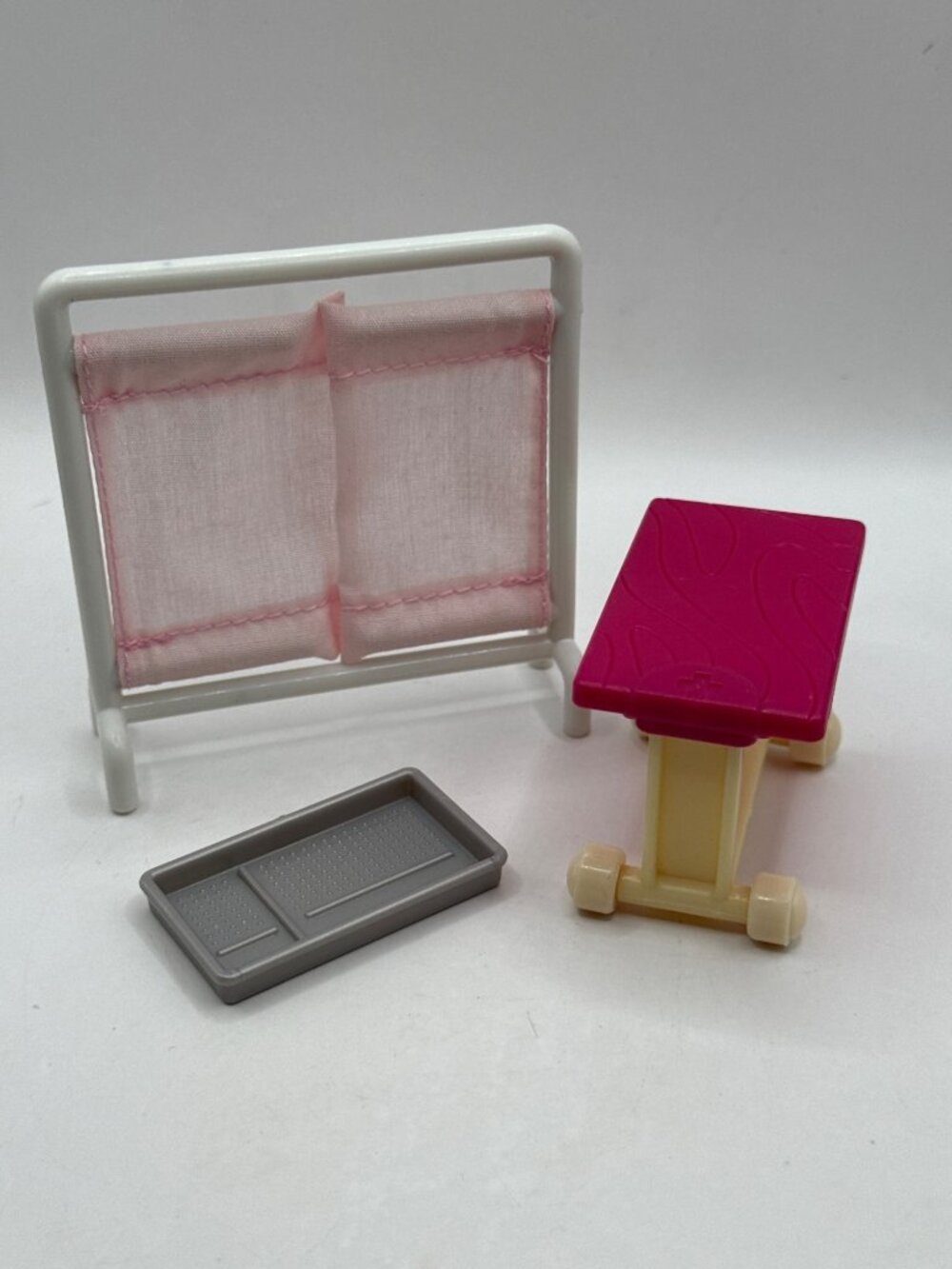 Lil Woodzeez Walk In Health Clinic Doctor Vet Office Furniture Accessories Lot